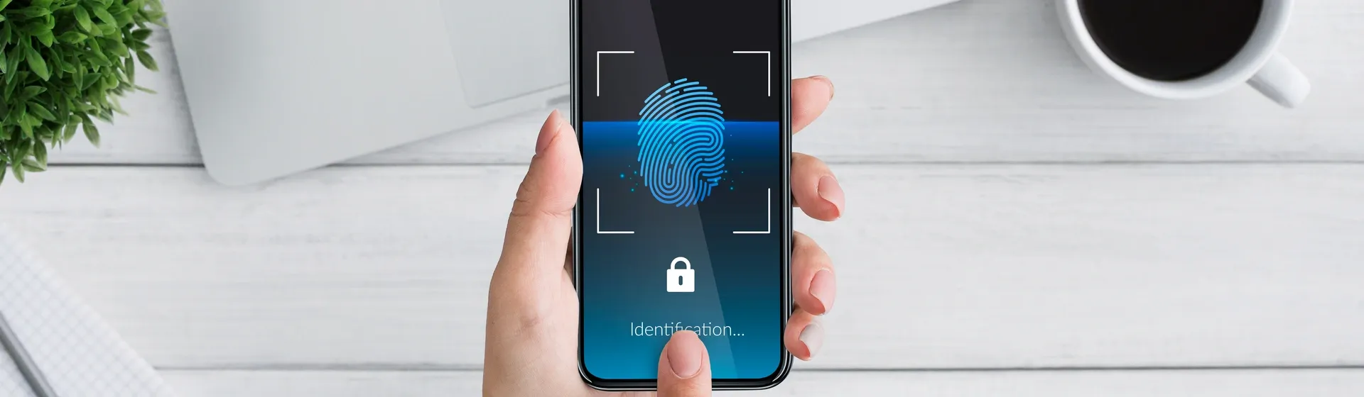 Tendencia de autenticación segura, ejemplo: biometría